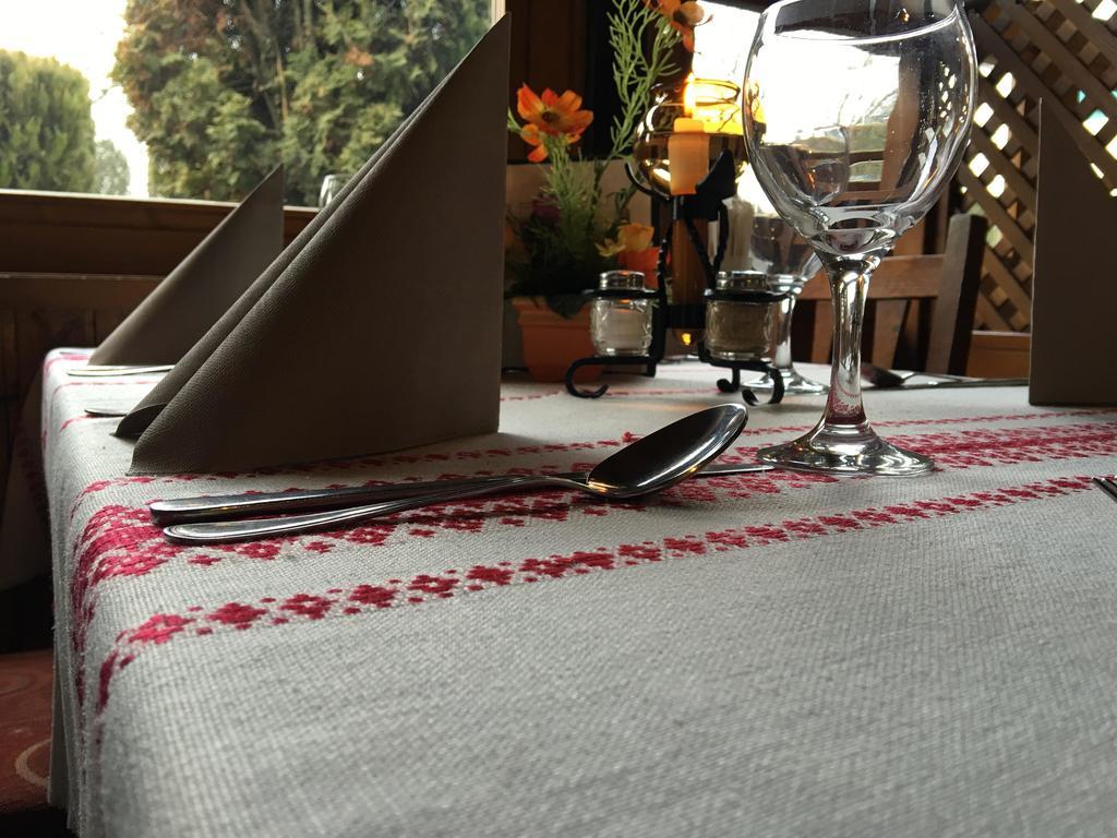 Kis-Duna Motel & Camping Mosonmagyaróvár Buitenkant foto
